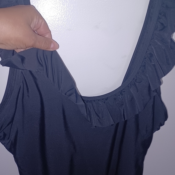 Black 1 Piece Bathing Suit - W Sz XL - Picture 2 of 6